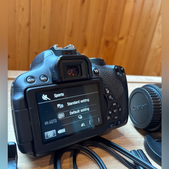 Canon EOS rebel T5i - Picture 5 of 13